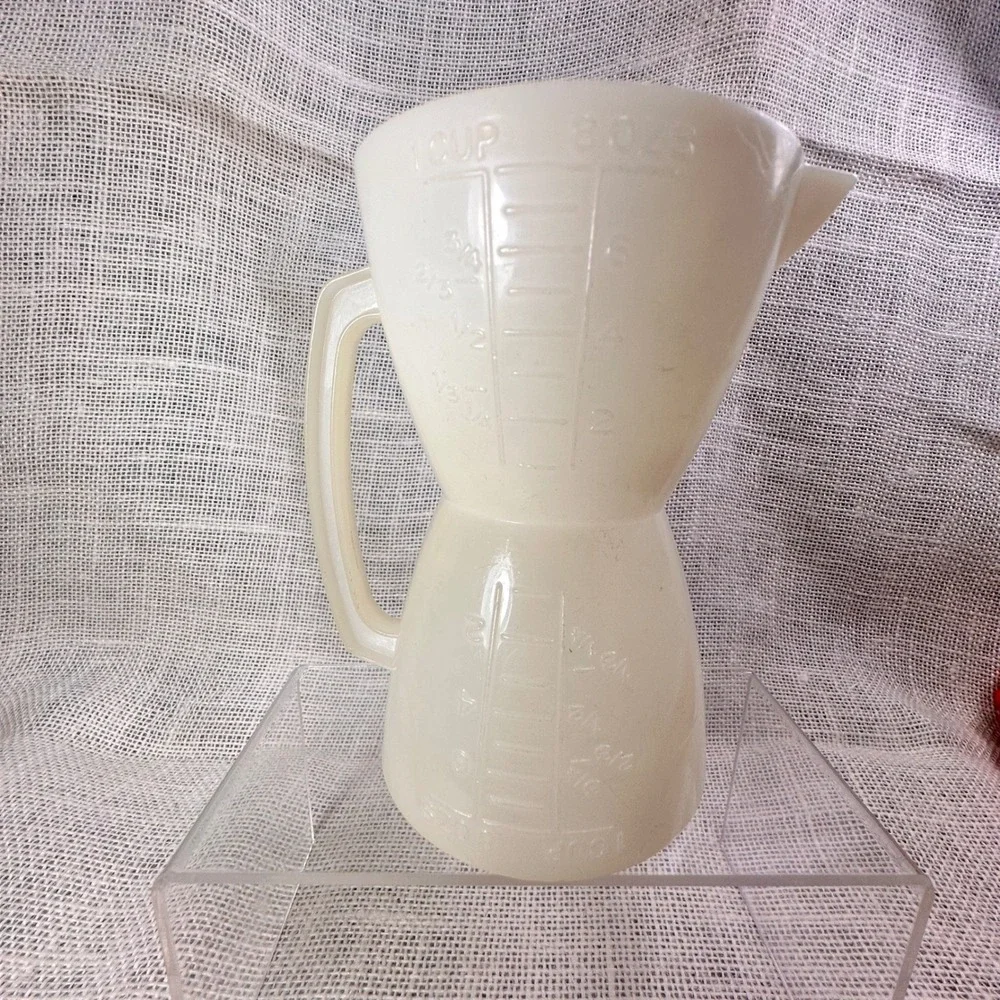 Tupperware 1 Cup‎ 8 oz Measuring Cup White USA Replacement Spout Vintage